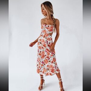 Madida Clothing Kayson Floral Midi Dress